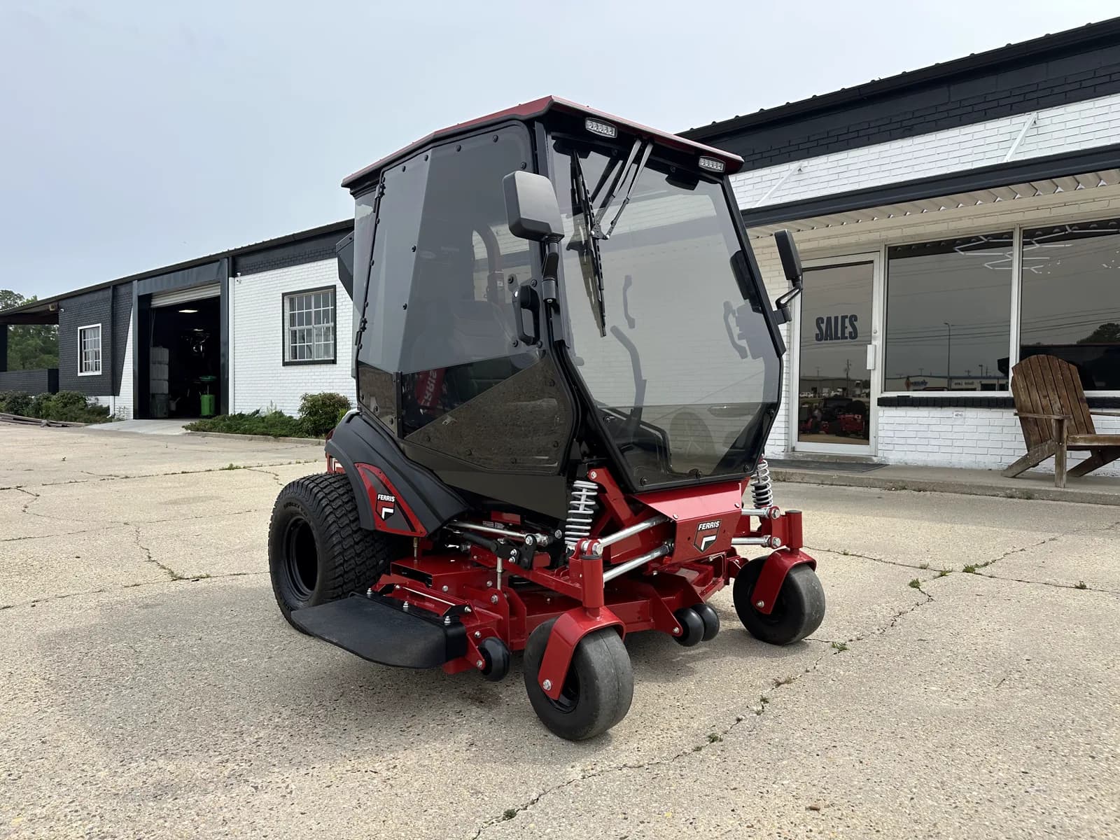 Ferris ISX™ 3300 — Curtis Premium A/C Cab