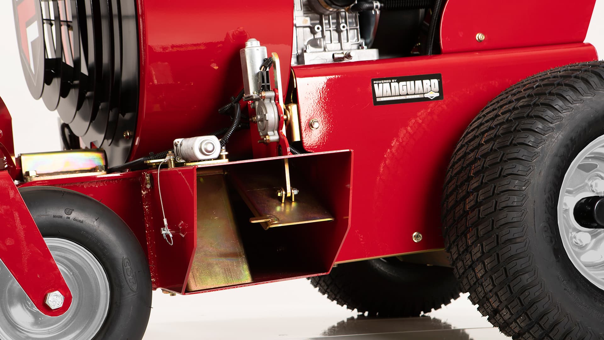 Ferris FB3000 Hurricane™ — deck, Vanguard® V-Twin — view 4