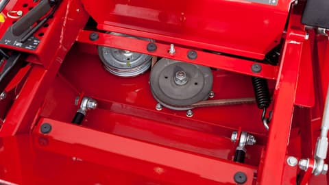 Ferris IS® 2600 Series — 60" deck, Briggs & Stratton® Vanguard® Landmark™ — view 10