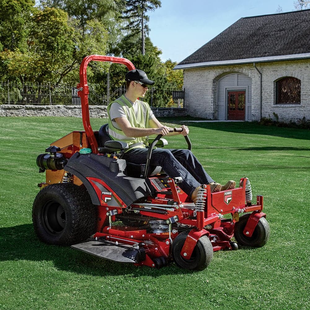 Ferris IS® 2600 Series — 60" deck, Briggs & Stratton® Vanguard® Landmark™ — view 7